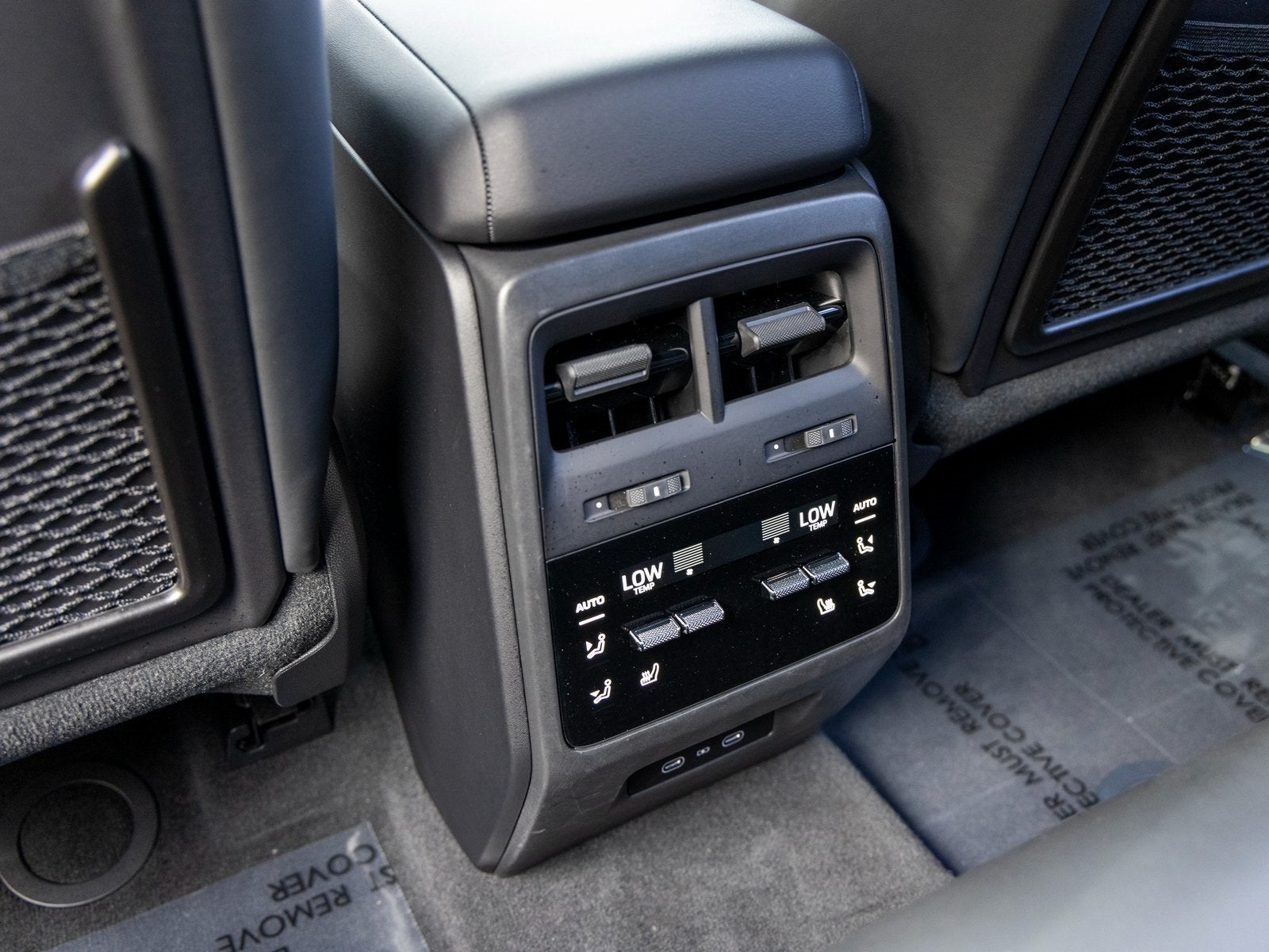 2025 Porsche Macan Macan Electric