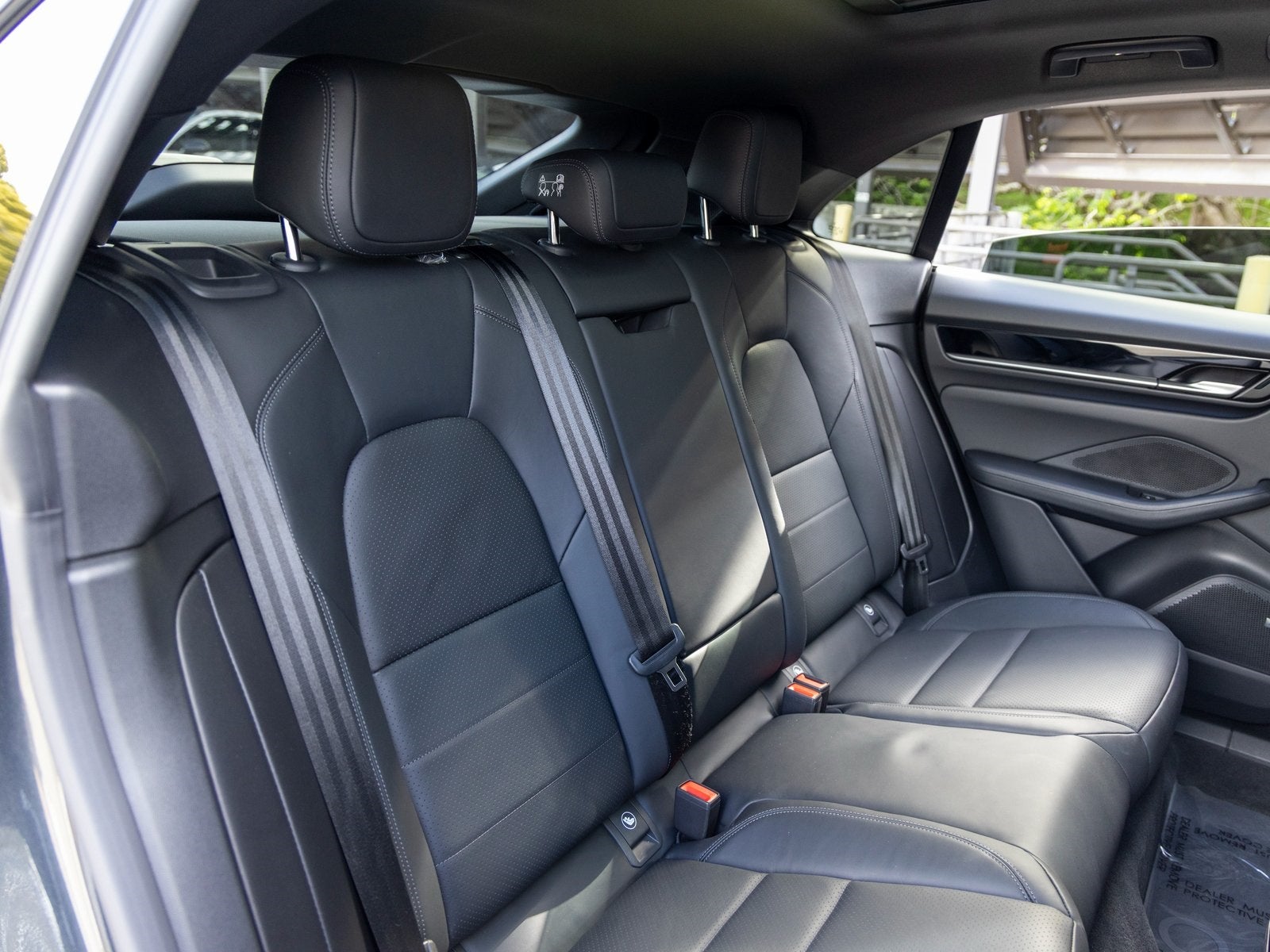 2025 Porsche Macan Macan Electric