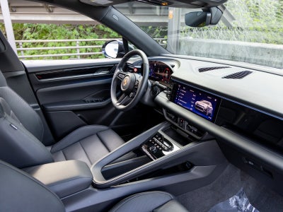 2025 Porsche Macan Macan Electric