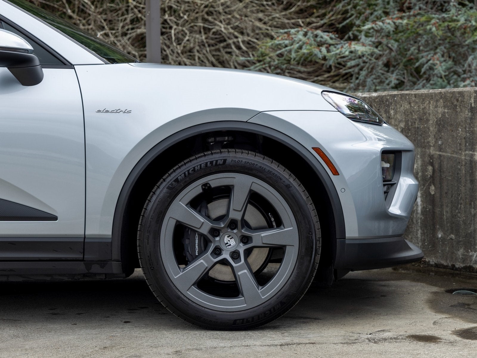 2025 Porsche Macan Macan Electric