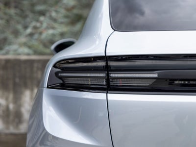 2025 Porsche Macan Macan Electric