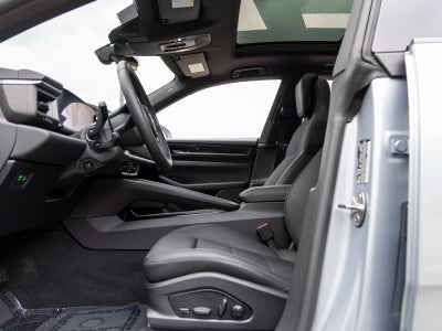 2025 Porsche Macan Macan Electric