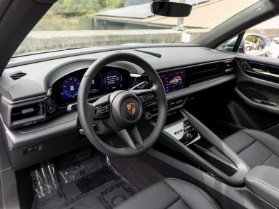 2025 Porsche Macan Macan Electric
