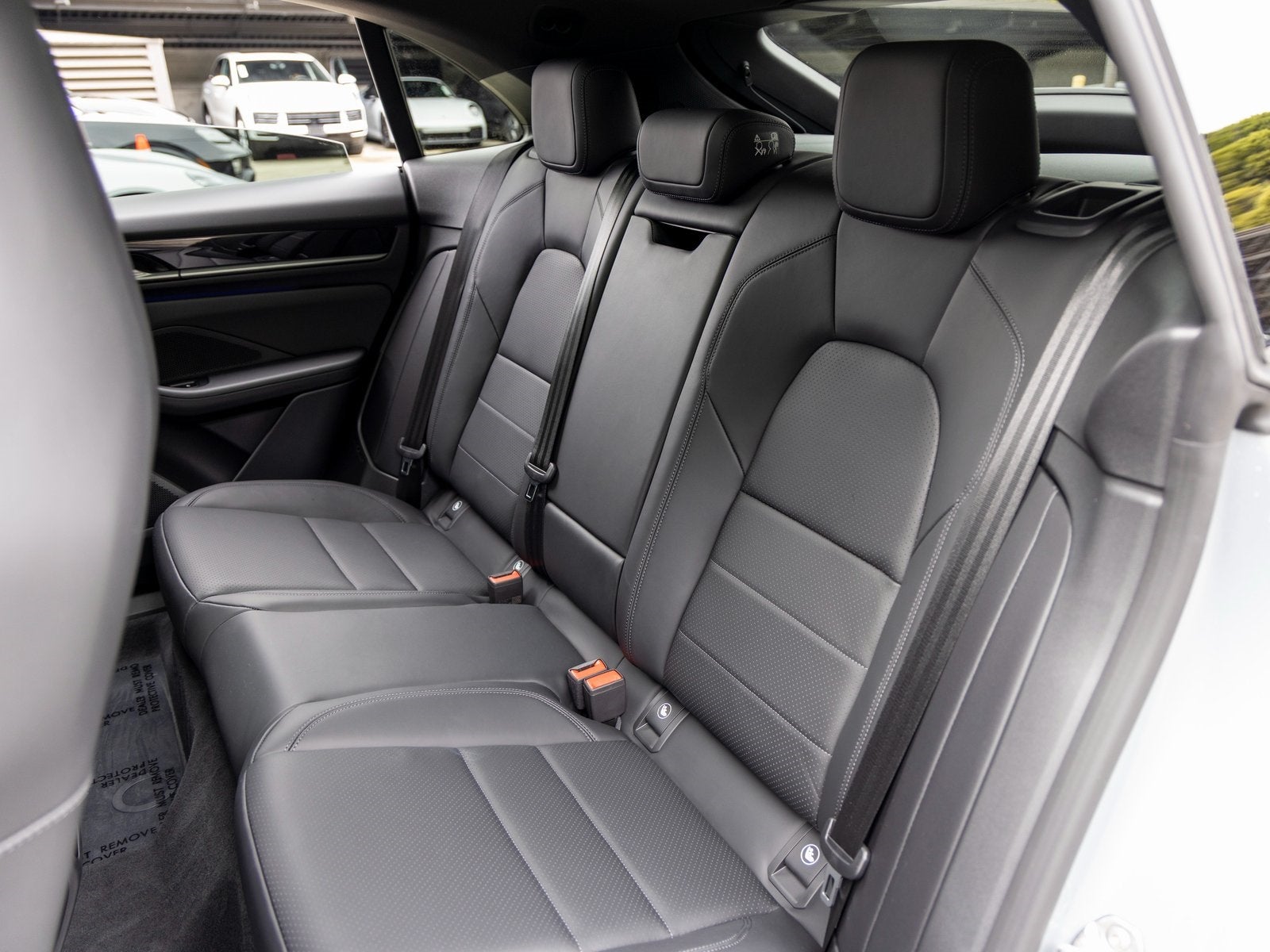 2025 Porsche Macan Macan Electric