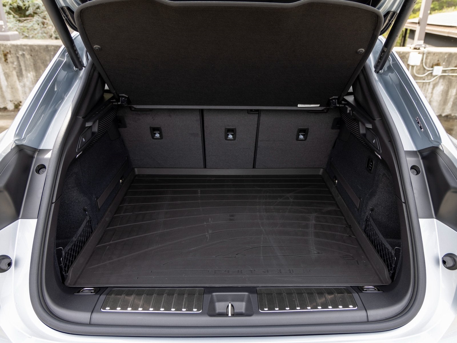 2025 Porsche Macan Macan Electric