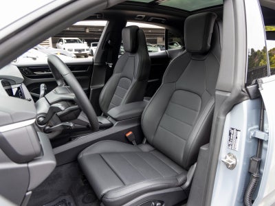 2025 Porsche Macan Macan Electric