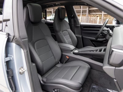 2025 Porsche Macan Macan Electric