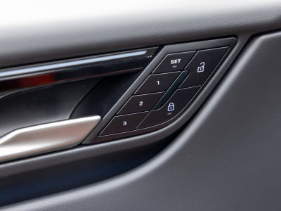 2025 Porsche Macan Macan Electric