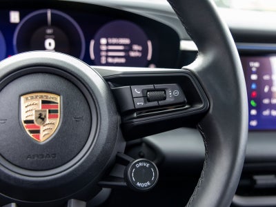 2025 Porsche Macan Macan Electric