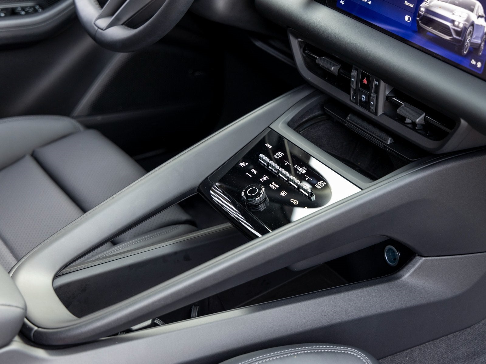 2025 Porsche Macan Macan Electric