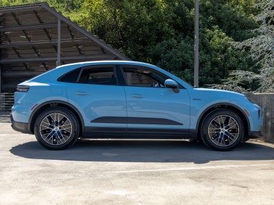 2025 Porsche Macan Macan Electric
