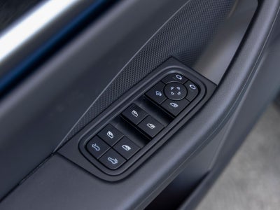 2025 Porsche Macan Macan Electric