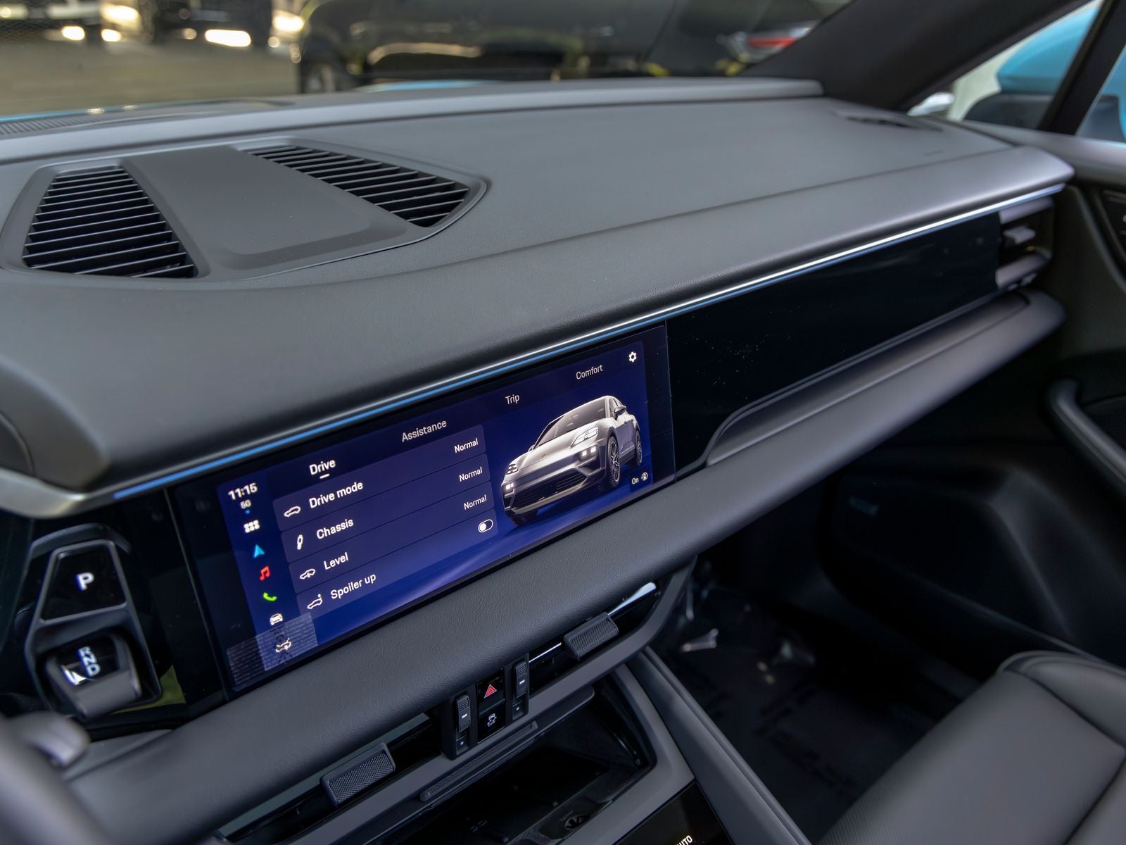 2025 Porsche Macan Macan Electric