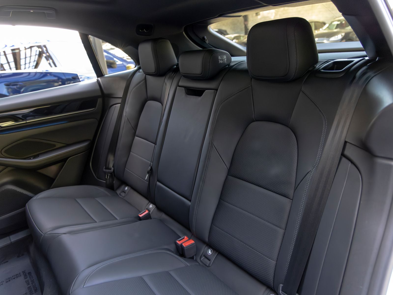 2025 Porsche Macan Macan Electric