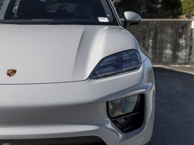 2026 Porsche Macan Macan Electric