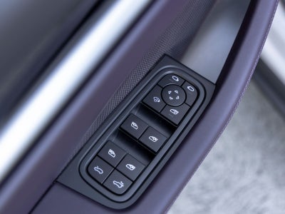 2026 Porsche Macan Macan Electric