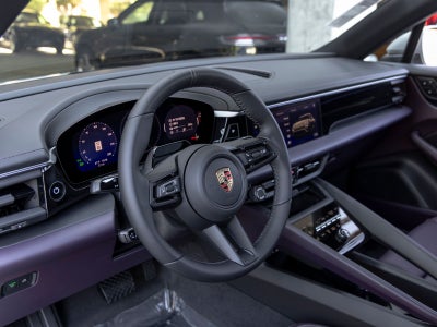 2026 Porsche Macan Macan Electric