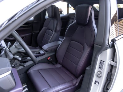 2026 Porsche Macan Macan Electric