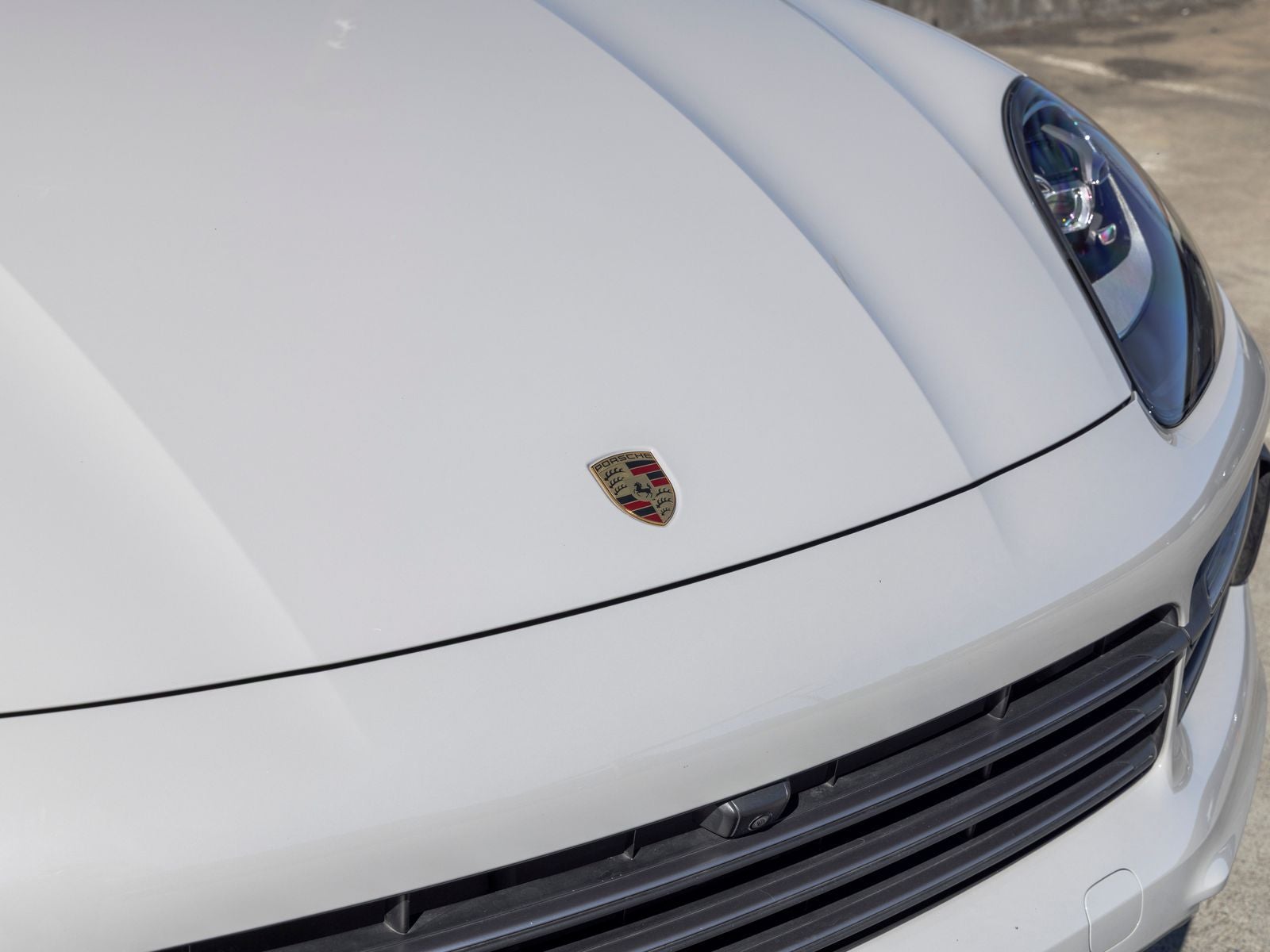 2023 Porsche Cayenne Cayenne E-Hybrid Platinum Edition (MY23)
