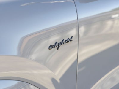 2023 Porsche Cayenne Cayenne E-Hybrid Platinum Edition (MY23)