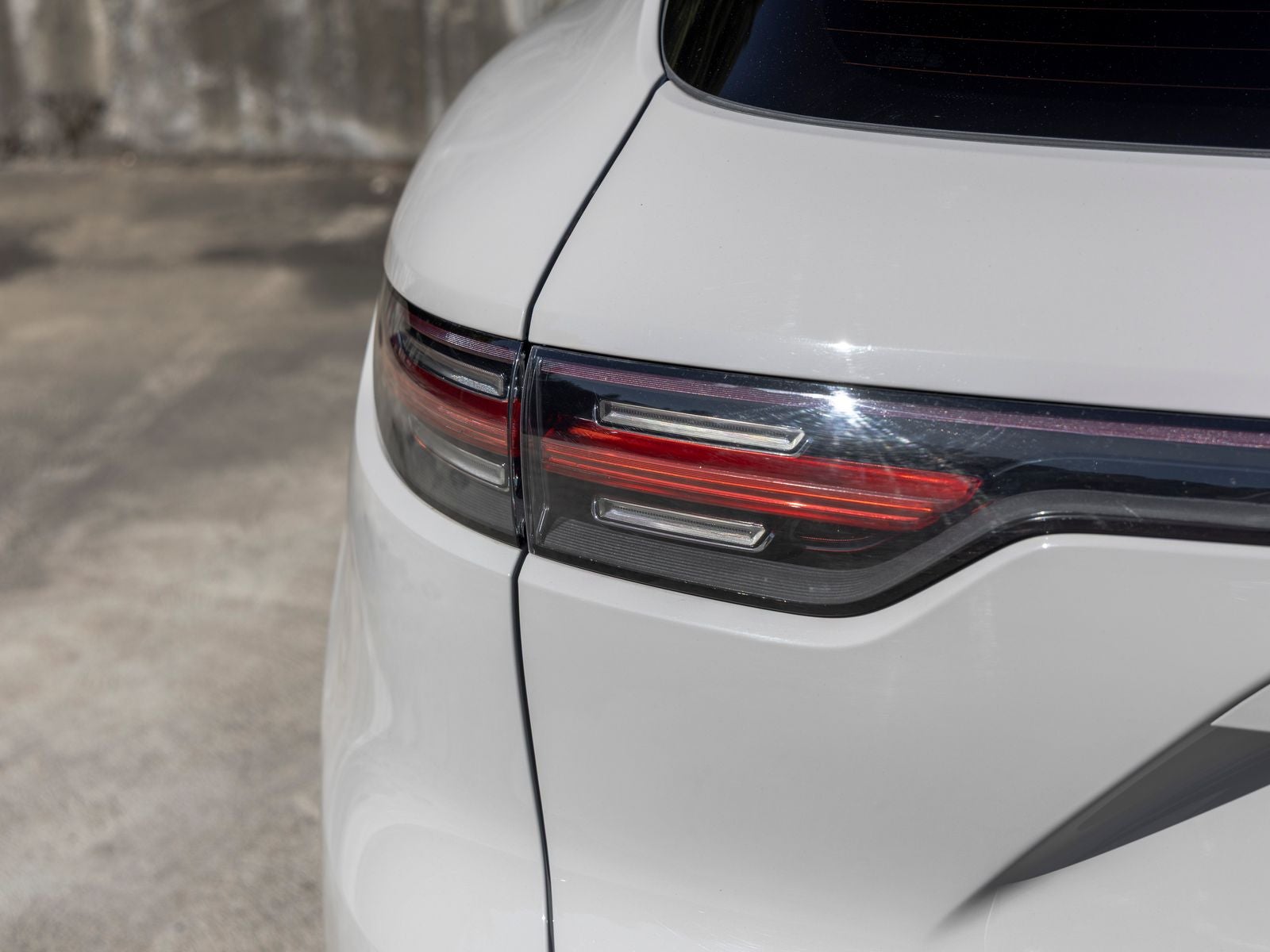 2023 Porsche Cayenne Cayenne E-Hybrid Platinum Edition (MY23)