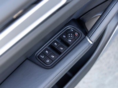 2023 Porsche Cayenne Cayenne E-Hybrid Platinum Edition (MY23)