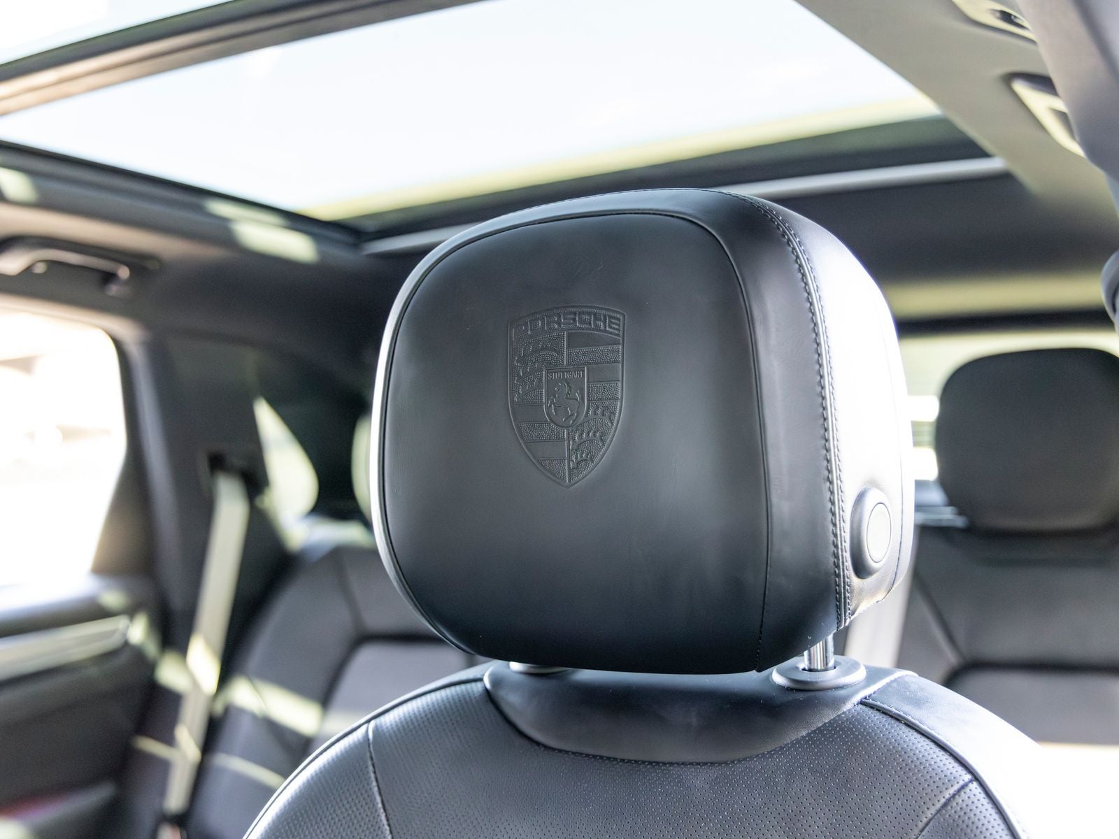 2023 Porsche Cayenne Cayenne E-Hybrid Platinum Edition (MY23)