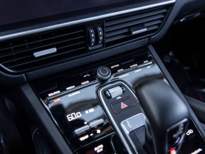 2023 Porsche Cayenne Cayenne E-Hybrid Platinum Edition (MY23)