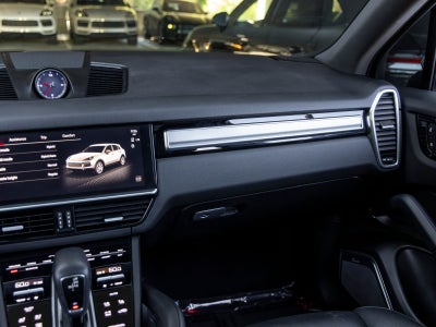 2023 Porsche Cayenne Cayenne E-Hybrid Platinum Edition (MY23)
