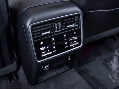 2023 Porsche Cayenne Cayenne E-Hybrid Platinum Edition (MY23)