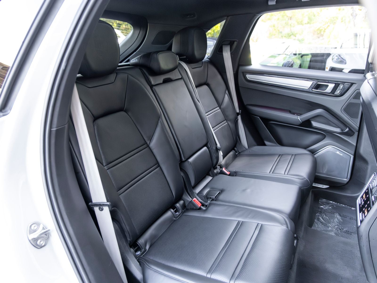 2023 Porsche Cayenne Cayenne E-Hybrid Platinum Edition (MY23)