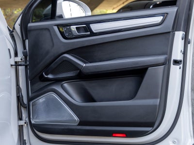 2023 Porsche Cayenne Cayenne E-Hybrid Platinum Edition (MY23)