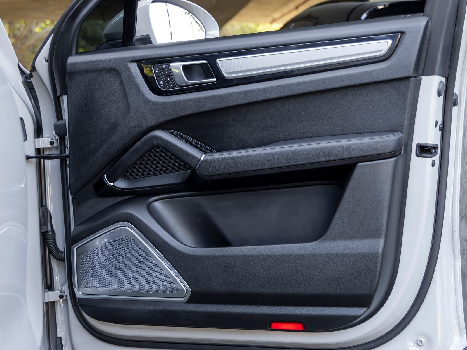 2023 Porsche Cayenne Cayenne E-Hybrid Platinum Edition (MY23)