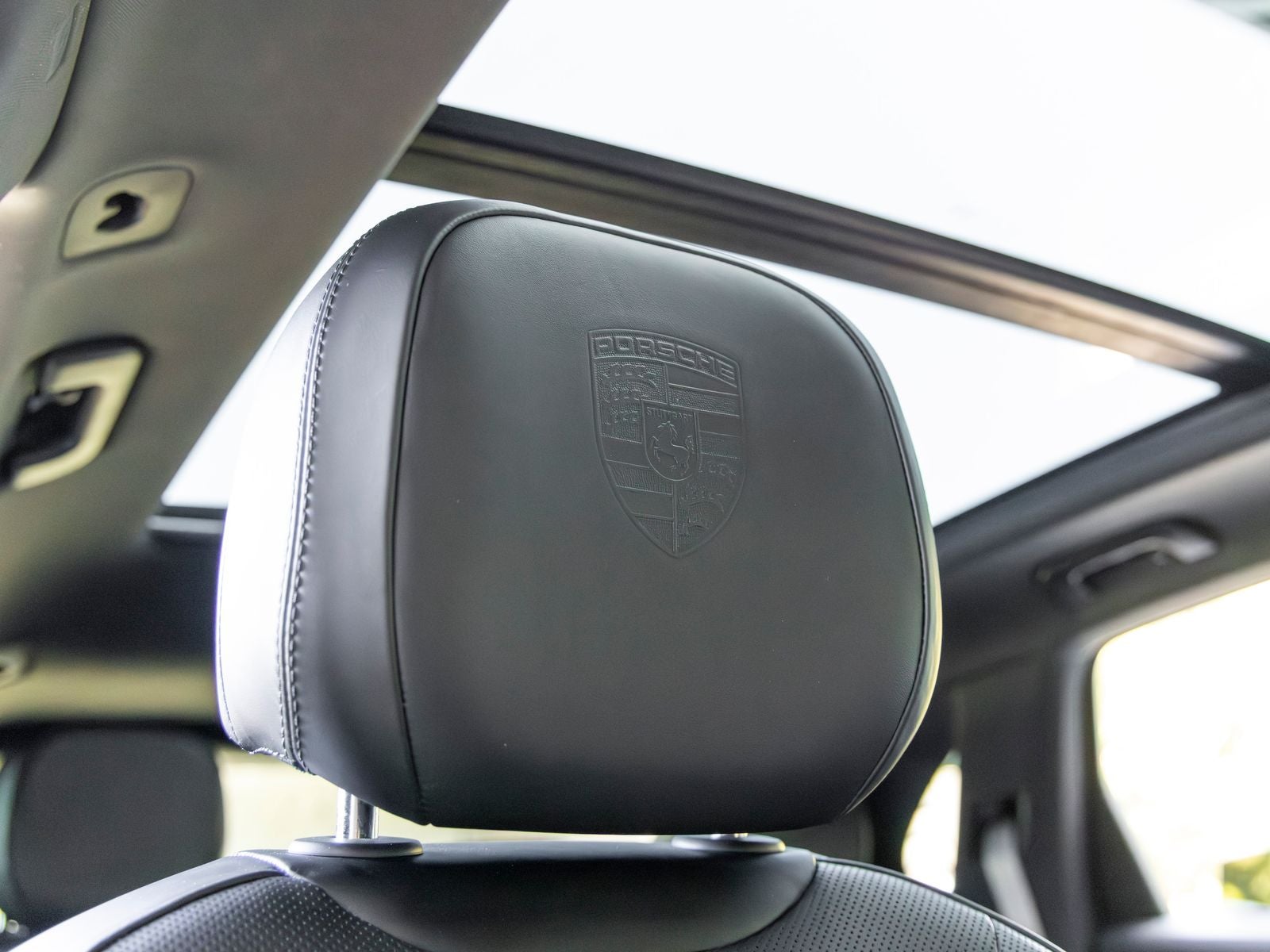 2023 Porsche Cayenne Cayenne E-Hybrid Platinum Edition (MY23)