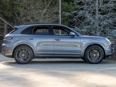 2026 Porsche Cayenne Cayenne E-Hybrid