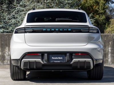 2026 Porsche Macan Macan GTS Electric