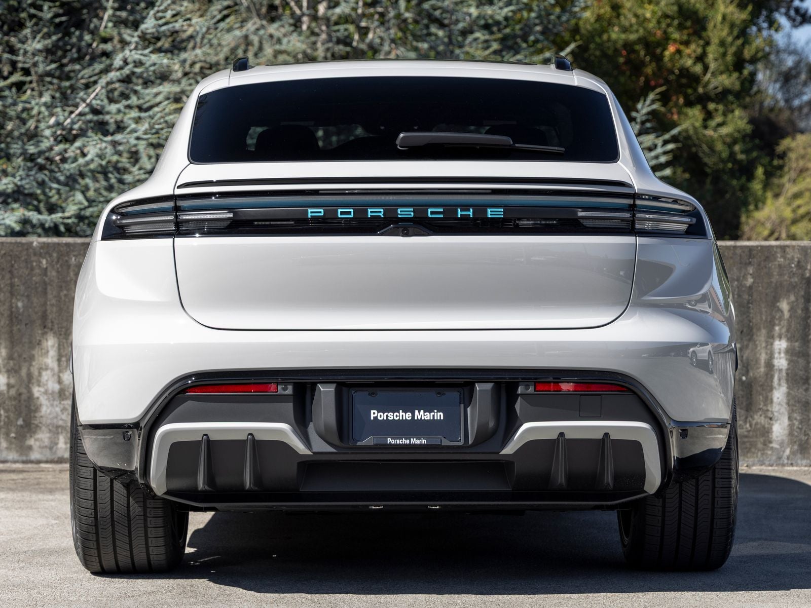 2026 Porsche Macan Macan GTS Electric