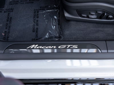 2026 Porsche Macan Macan GTS Electric