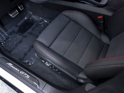 2026 Porsche Macan Macan GTS Electric