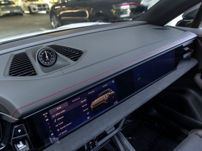 2026 Porsche Macan Macan GTS Electric