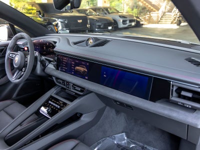 2026 Porsche Macan Macan GTS Electric