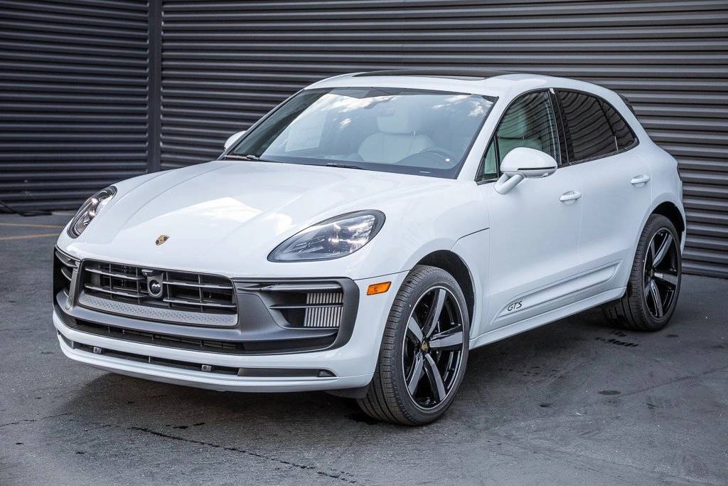 2026 Porsche Macan Macan GTS