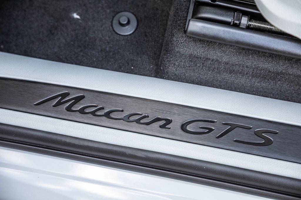 2026 Porsche Macan Macan GTS