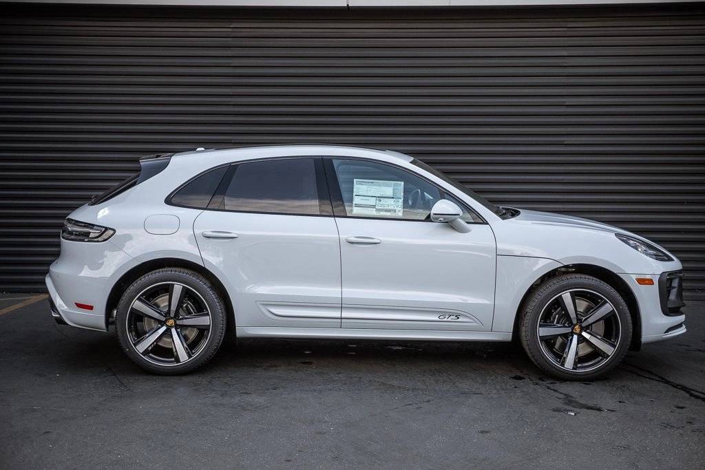 2026 Porsche Macan Macan GTS