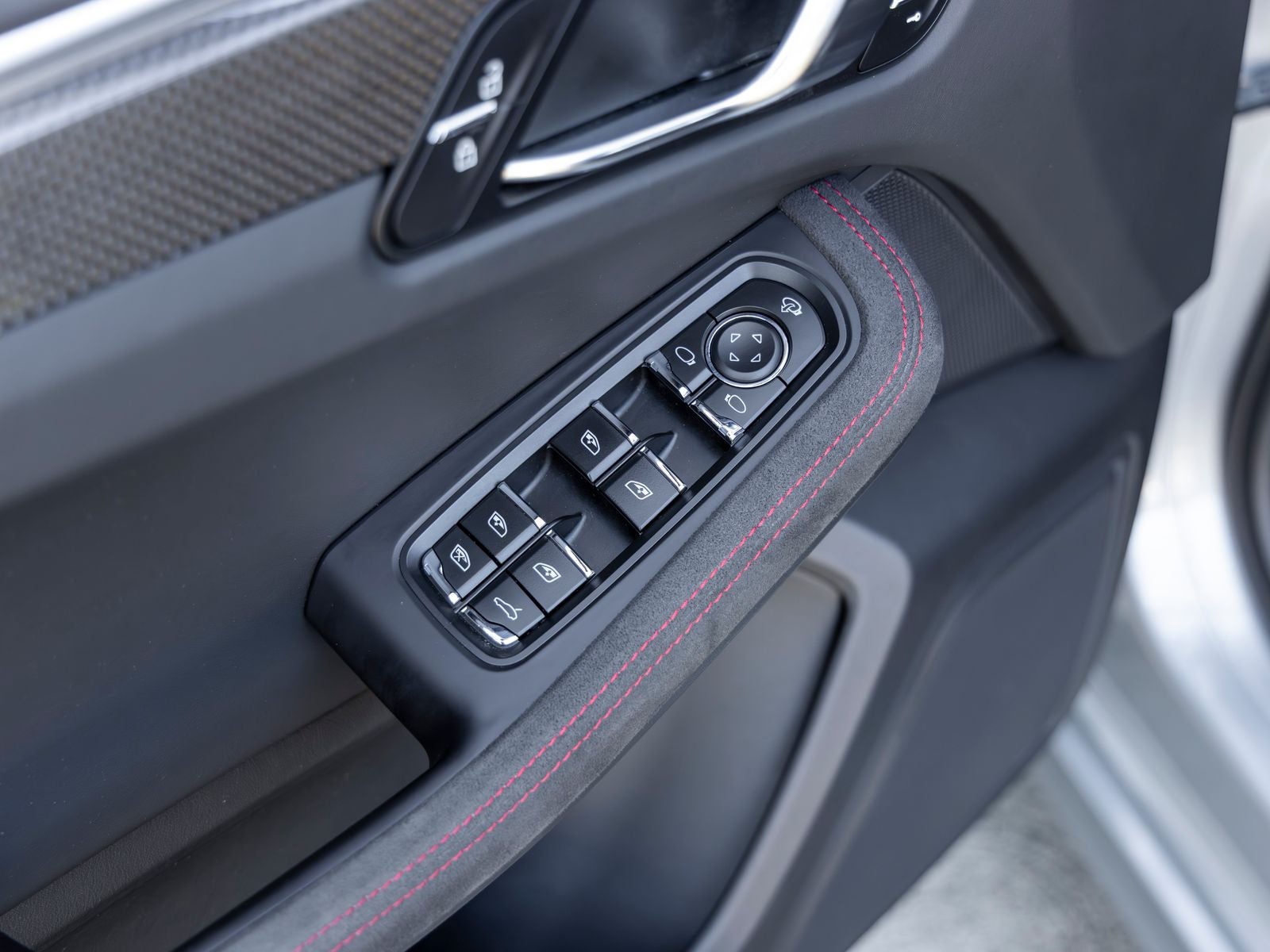 2022 Porsche Macan Macan GTS