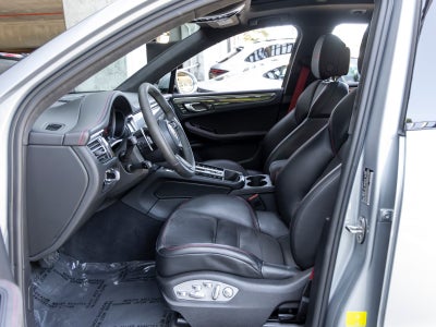 2022 Porsche Macan Macan GTS
