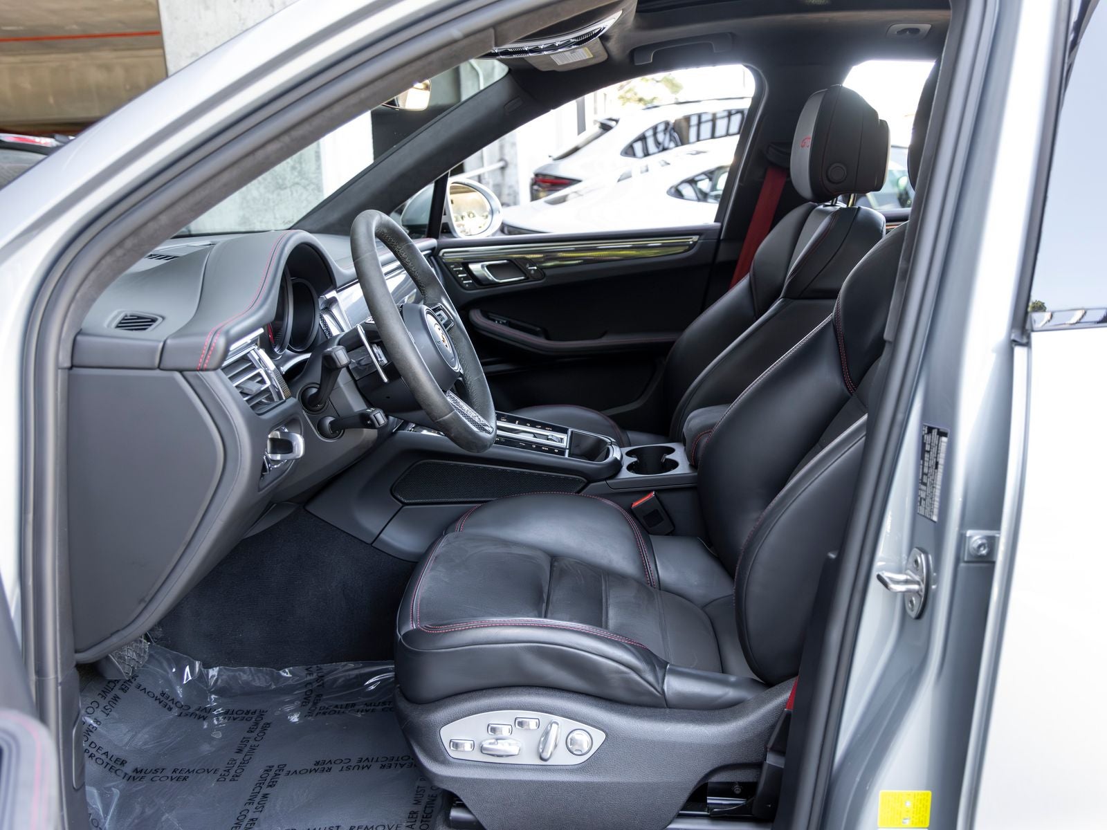 2022 Porsche Macan Macan GTS