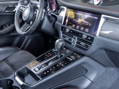 2022 Porsche Macan Macan GTS