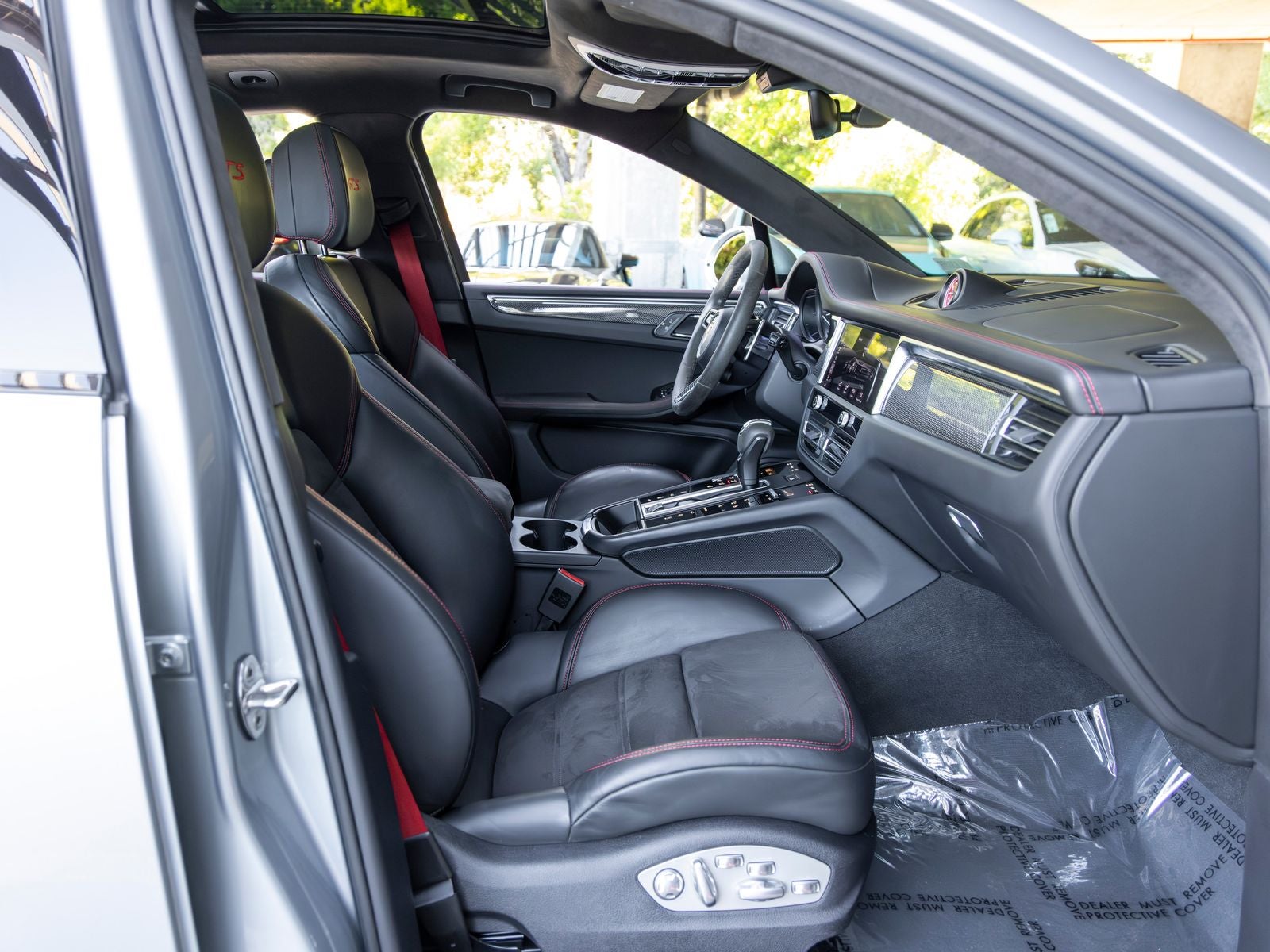2022 Porsche Macan Macan GTS