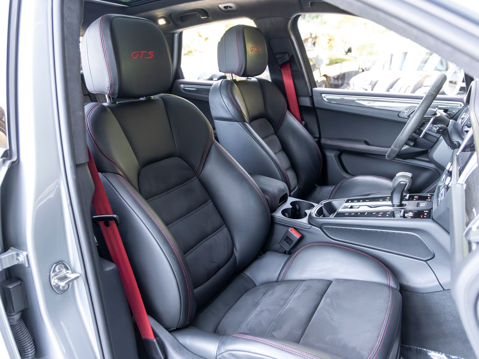 2022 Porsche Macan Macan GTS